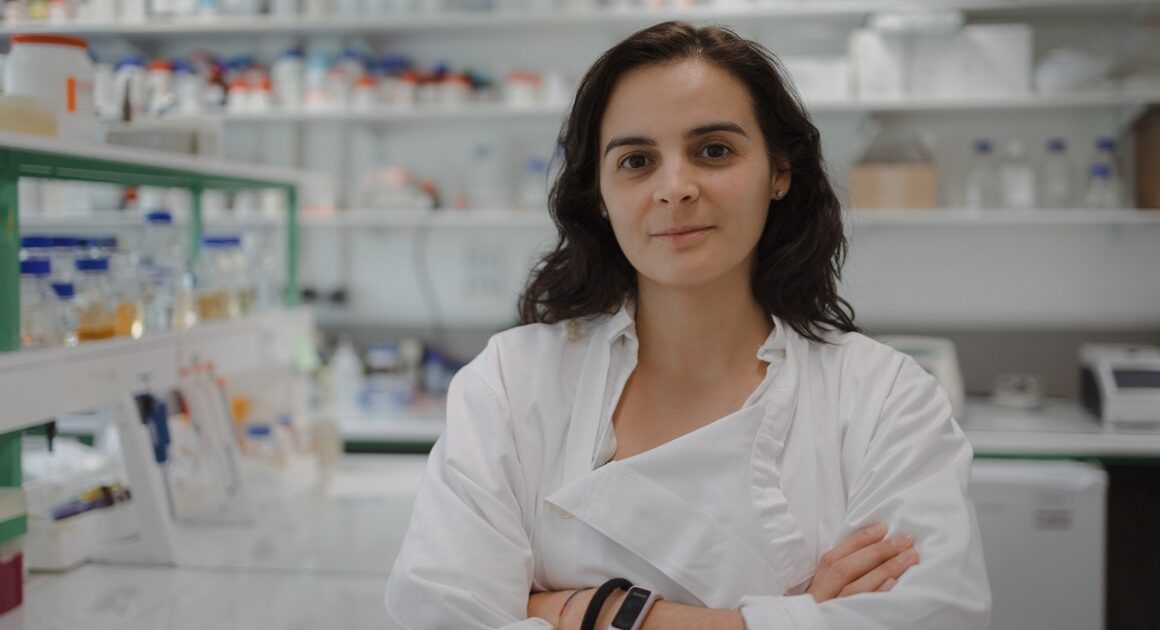 Projecto de investigadora da UMinho para combater Alzheimer premiado em Espanha