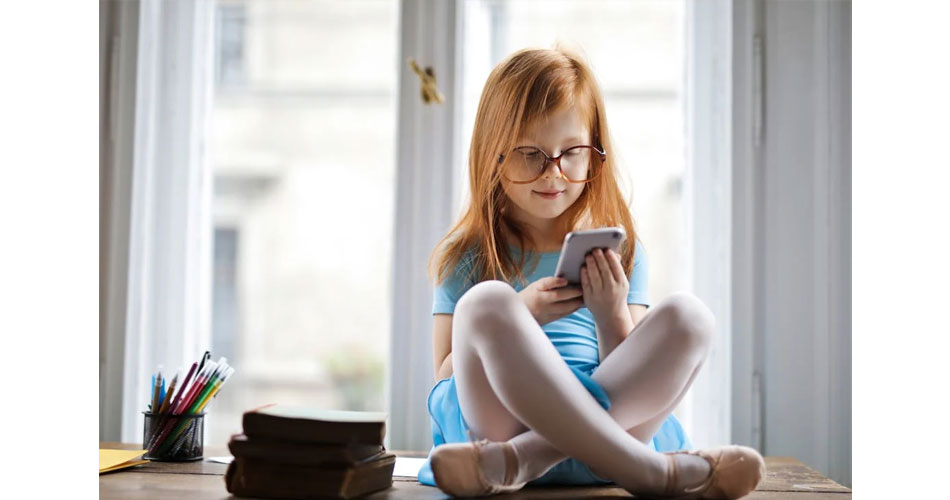 Noruega vai aumentar para 15 anos limite mínimo de idade para aceder às redes sociais