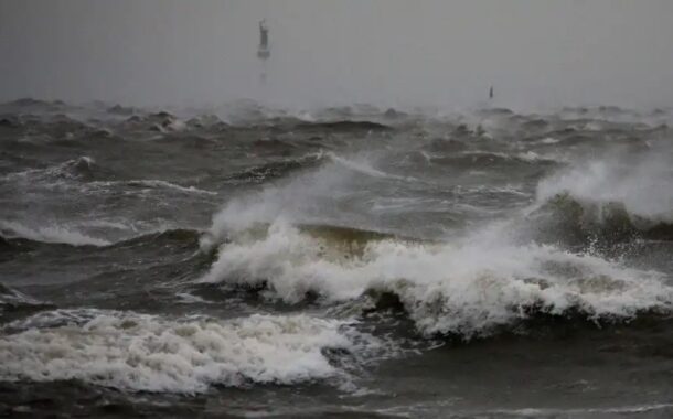 Ondas até nove metros. AMN alerta para ondulação e pede cuidado junto à costa no fim-de-semana