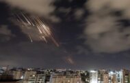 Irão dispara mísseis contra Israel, que promete resposta