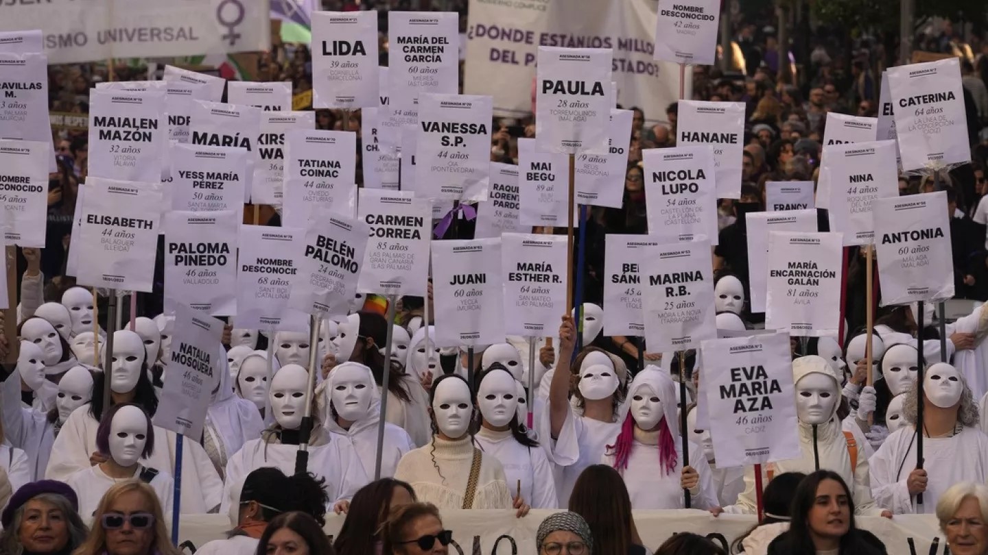 Colectivo 4900 assinala Dia Internacional para Eliminação da Violência contra as Mulheres em Viana