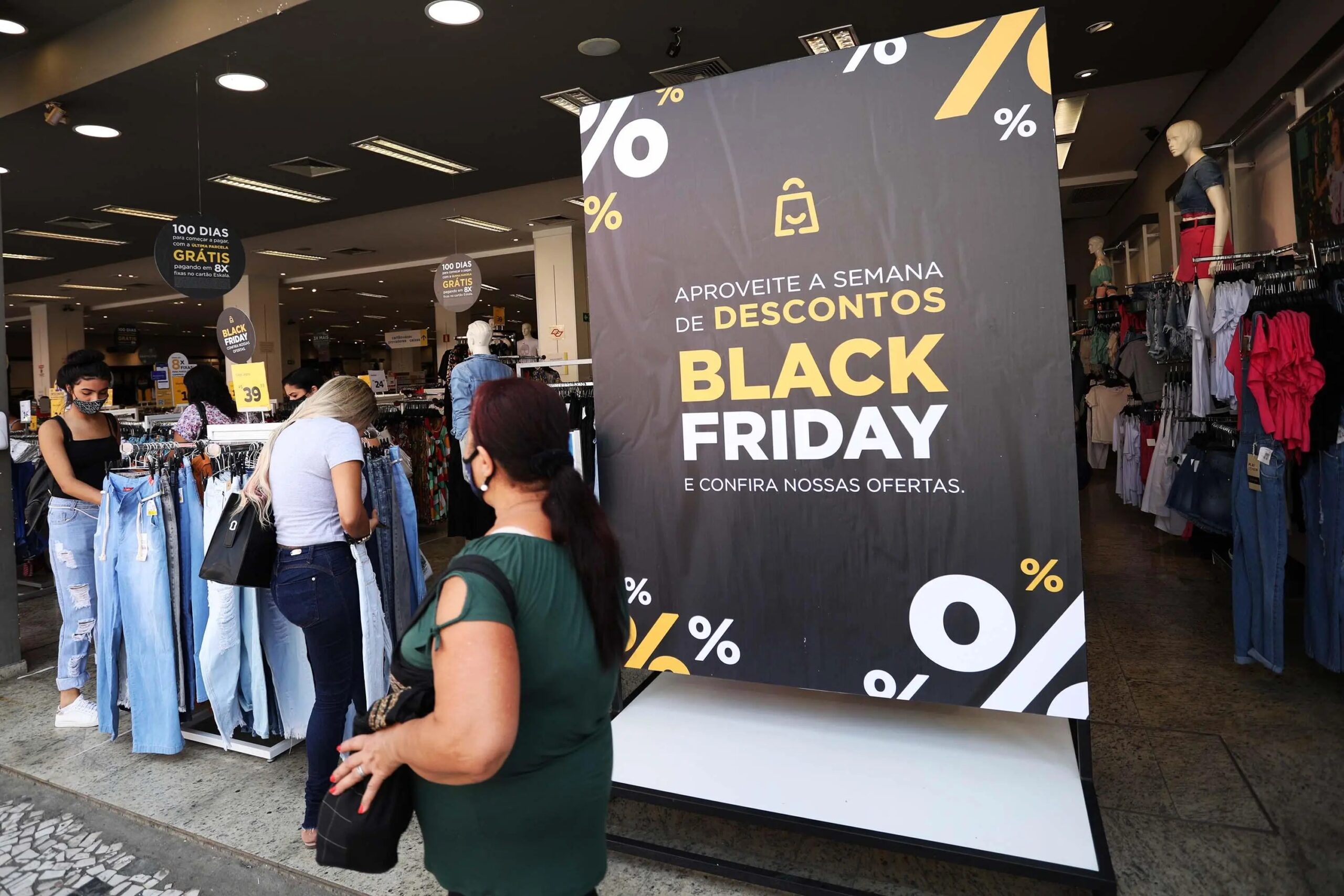 Direcção-Geral do Consumidor alerta para falsos descontos na ‘Black Friday’
