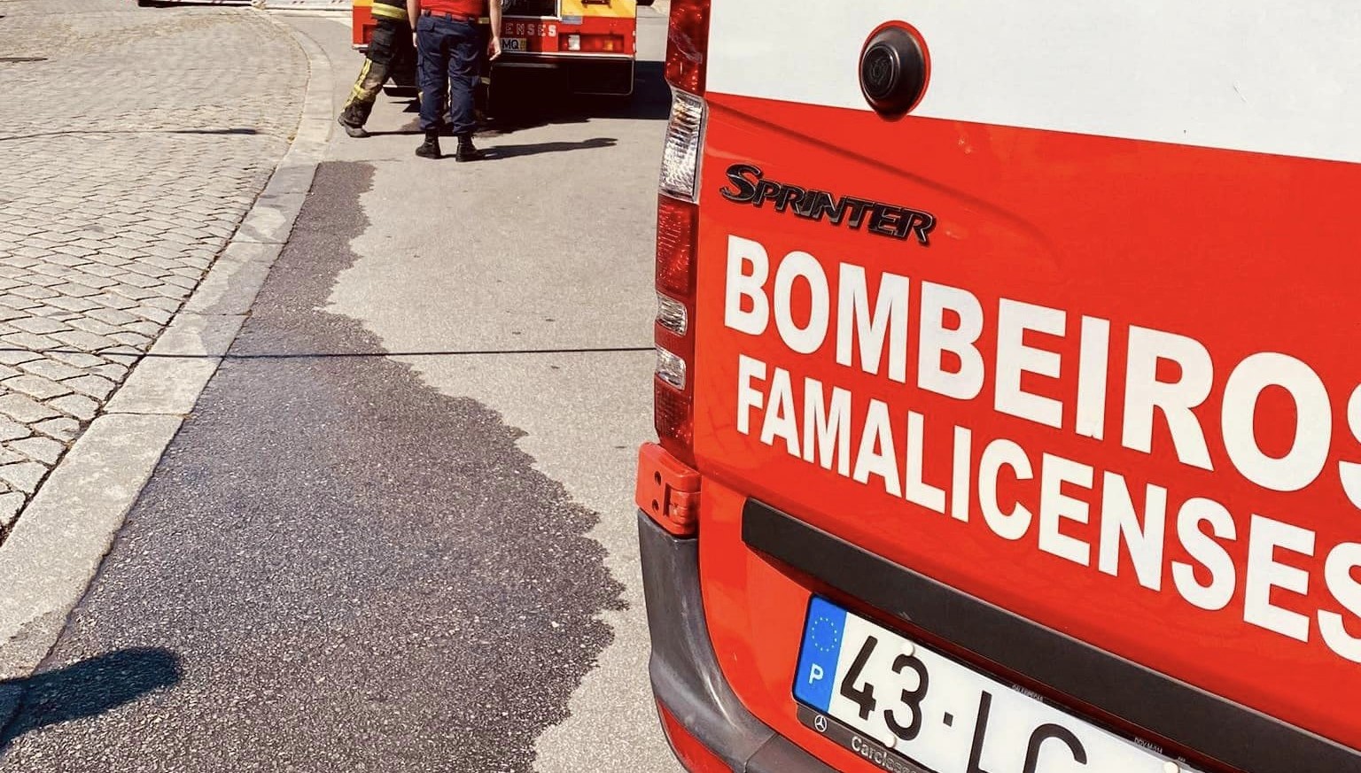 Motociclista sofre ferimentos graves em colisão contra carro em Famalicão