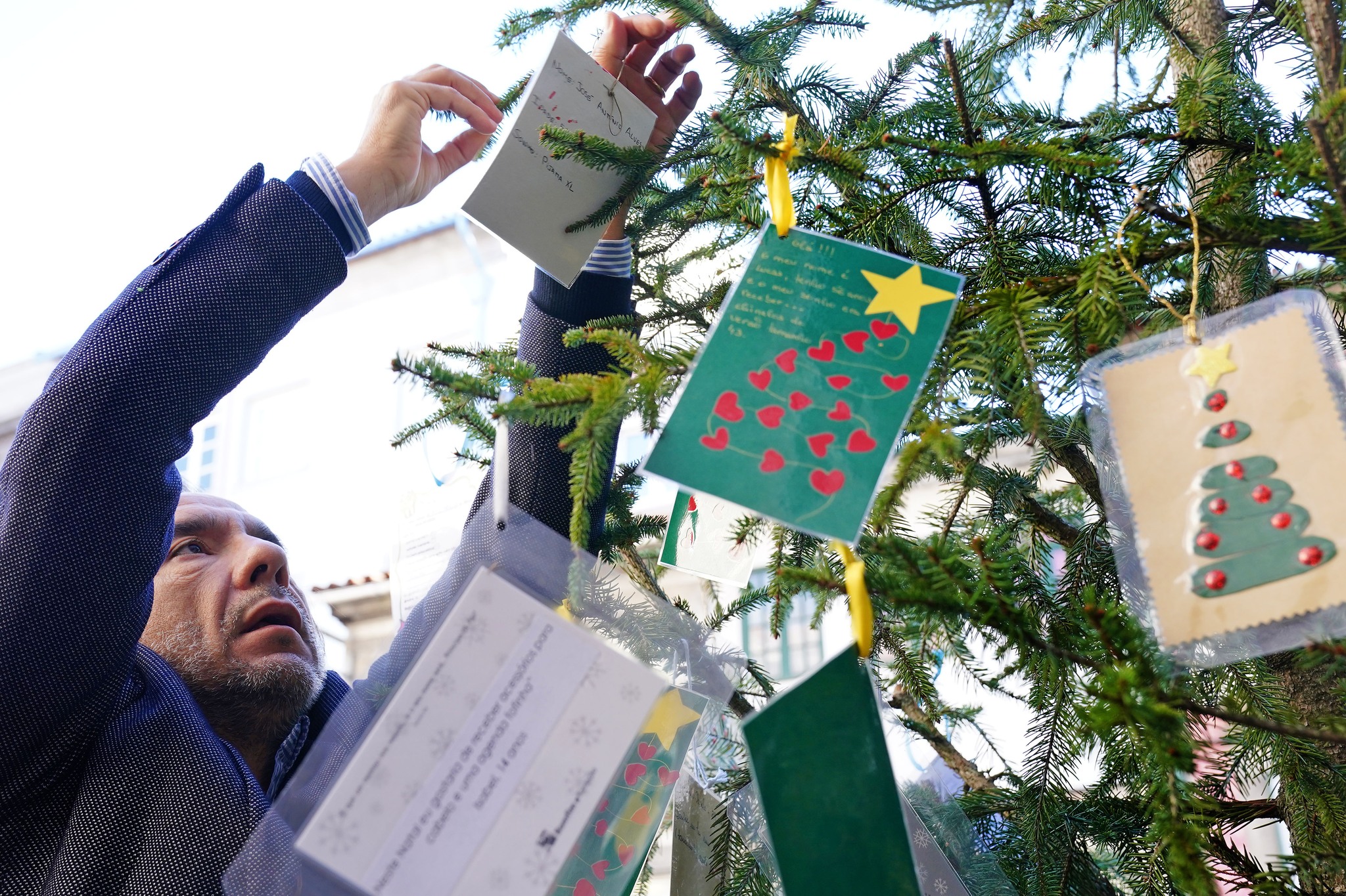 Árvore de Natal regressa a Braga para concretizar sonhos