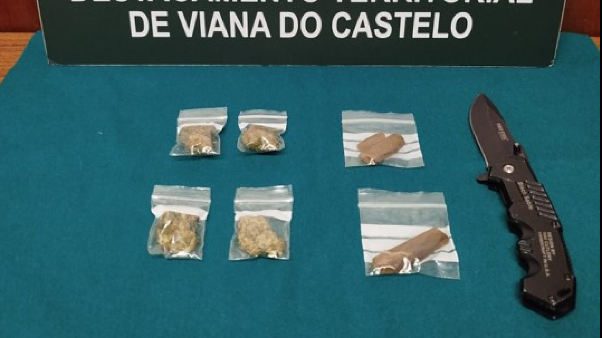 Tramado pelo cheiro a droga em Viana