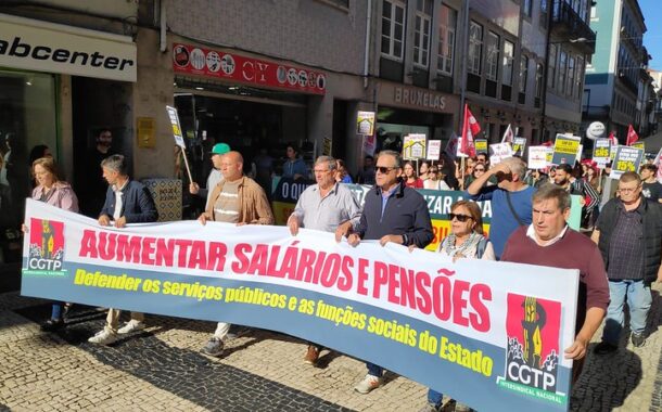 Trabalhadores saem à rua no Porto por aumentos salariais