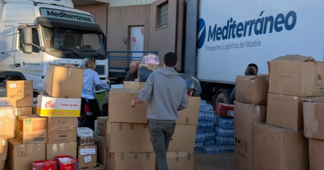 Donativos do ‘Juntos por Valência’ já estão a ser distribuídos à população de Valência