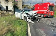 Choque frontal faz três feridos em Guimarães
