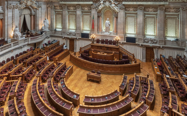 Chega vai desencadear novo processo de revisão constitucional para reduzir deputados