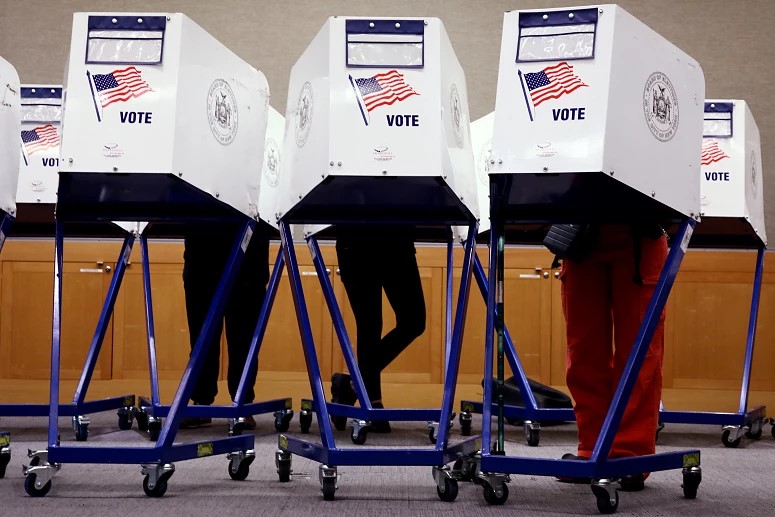 Eleições EUA. Vários estados republicanos tentam impedir observadores eleitorais