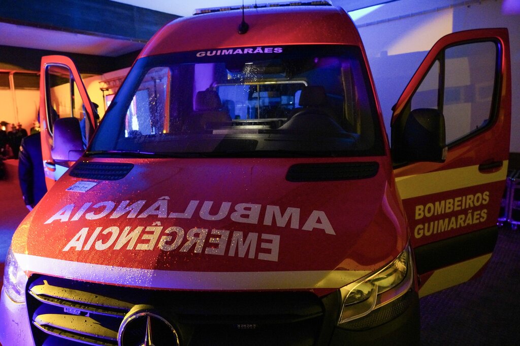 Bombeiros de Guimarães assistiram 13 pessoas na noite do Cortejo do Pinheiro