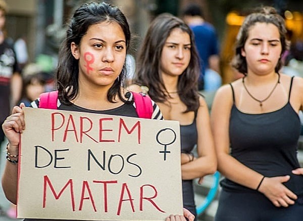 Uma em cada três mulheres sofreram violência física ou sexual na União Europeia