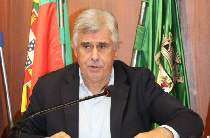Amares ameaça ‘rasgar’ acordo com Governo se não houver dinheiro para obras na Escola Secundária