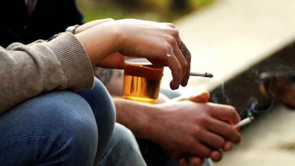 Alentejo é região com maior consumo de álcool e tabaco entre os jovens