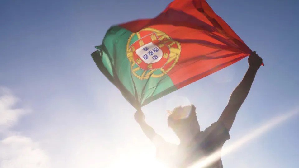 Comunidades portuguesas em França, Luxemburgo e Reino Unido entre as maiores