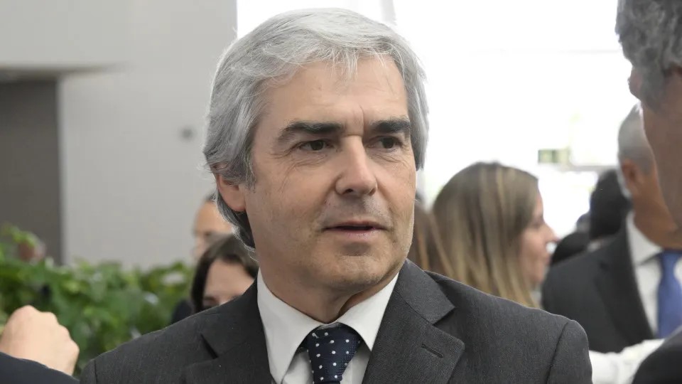 Nuno Melo diz que comemorar 25 de Novembro “é uma obrigação colectiva” (c/vídeo)