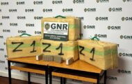 Foge à GNR e deixa carro com mais de 135 quilos de haxixe