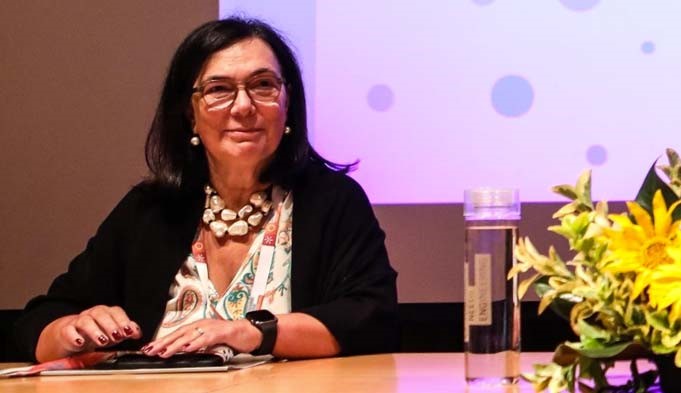 Rosa Vasconcelos, professora da UMinho, reeleita vice-presidente da Sociedade Internacional de Educação