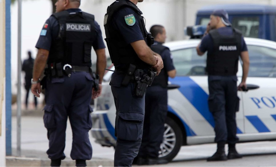 Onze médicos investigados por baixas de agentes da PSP destacados para jogos de futebol