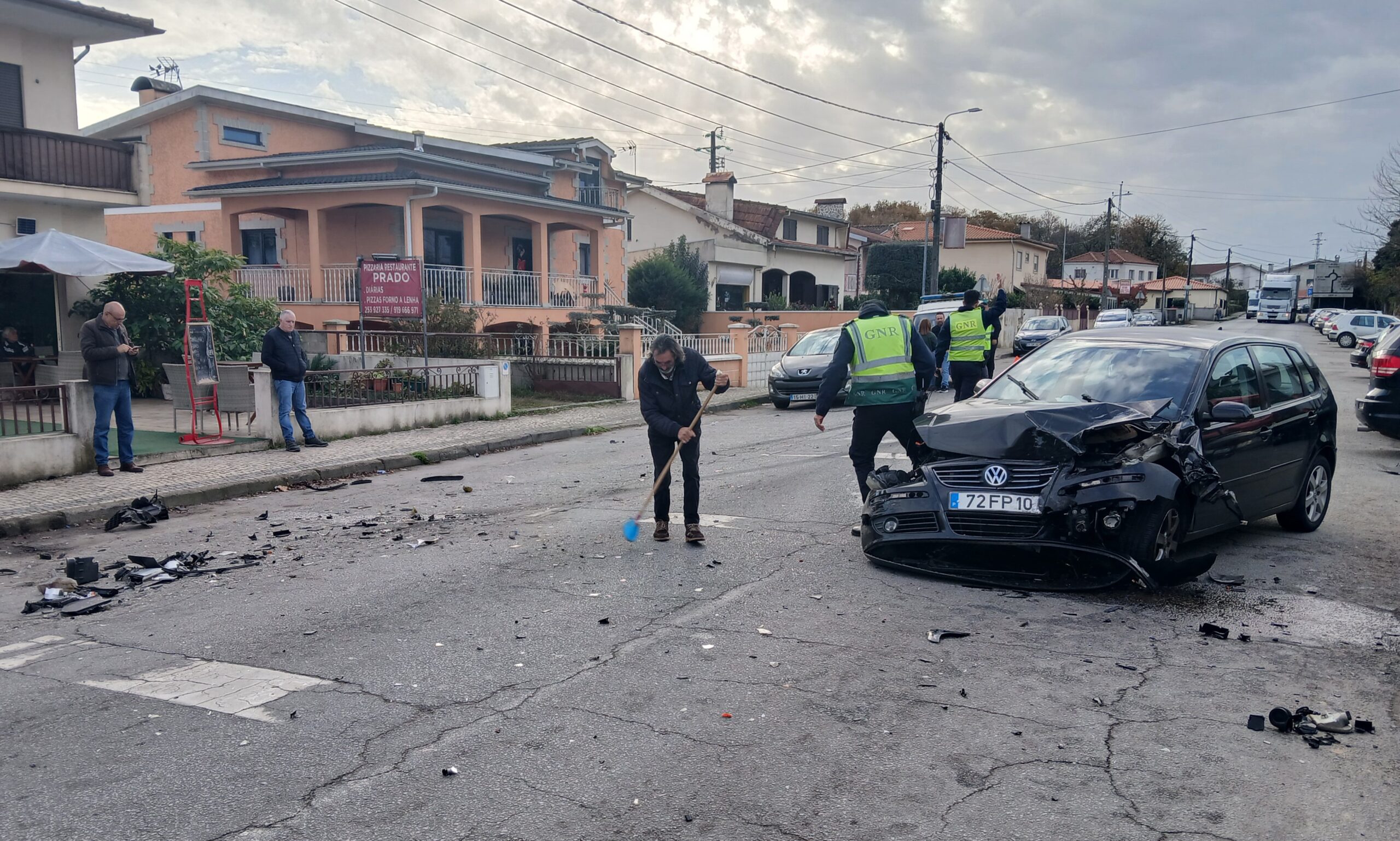Violento acidente na Vila de Prado