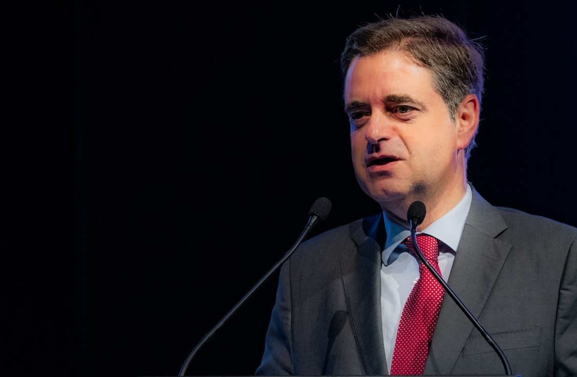 Autarca de Braga arguido em processo relacionado com viagem de autarcas à sede da Microsoft