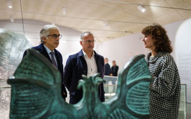 Aguiar-Branco visita Bienal e Palco das Artes em Cerveira