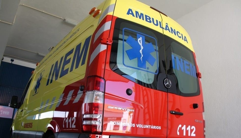Guimarães. Colisão entre autocarro e automóvel faz um ferido nas Caldas das Taipas