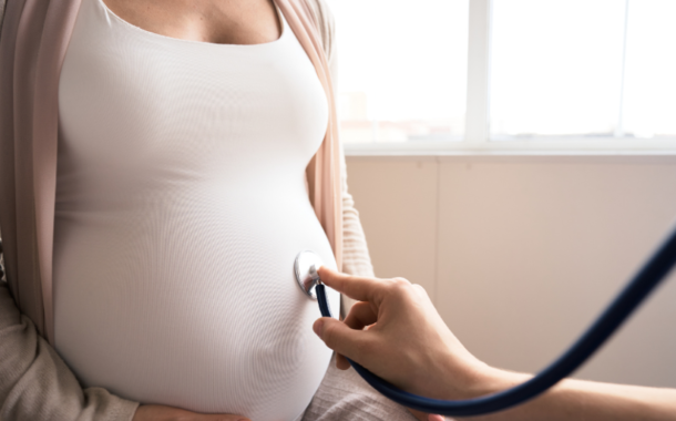 Quase 73% das mulheres triadas na Linha SNS Grávida foram reencaminhadas para serviços de urgência