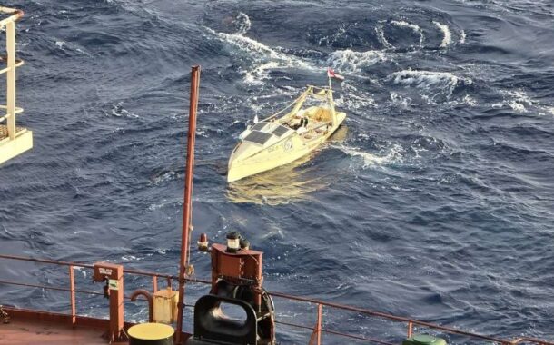 Marinha resgata duas pessoas de barco à deriva nos Açores