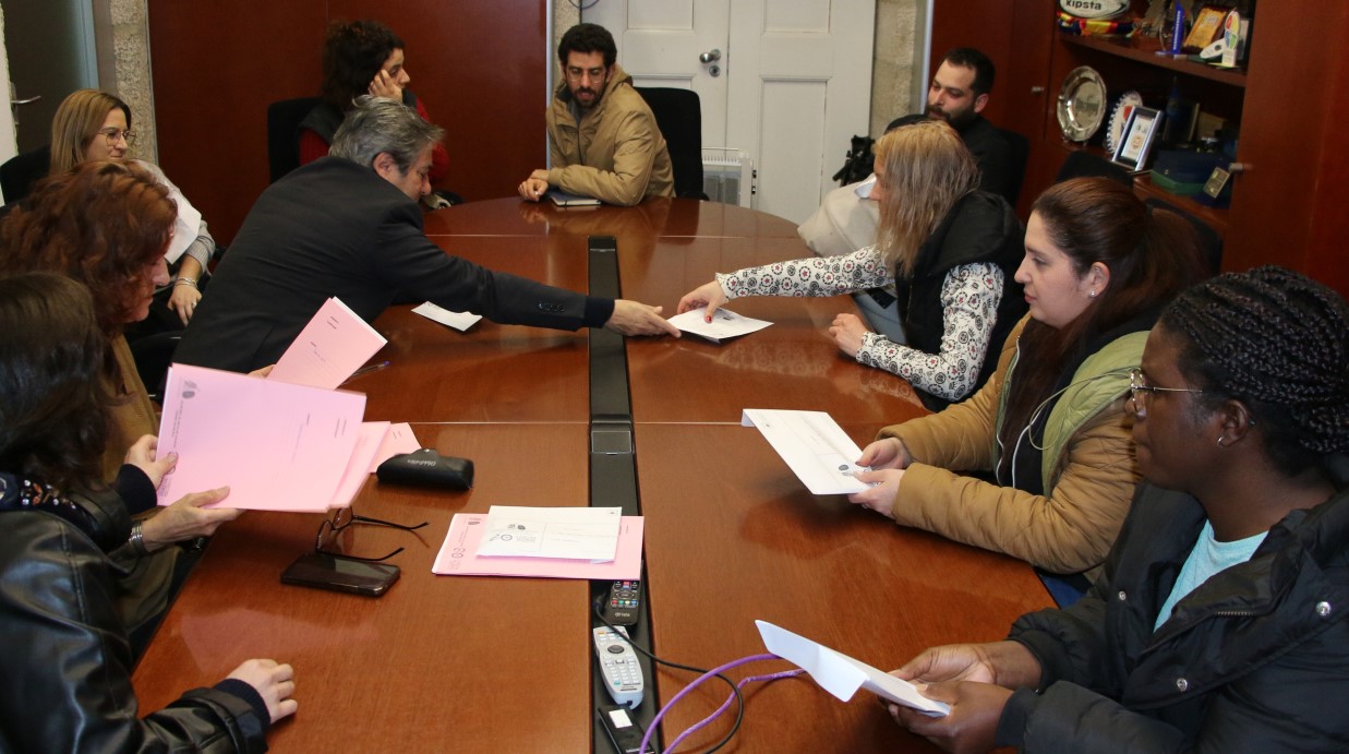 Câmara de Arcos de Valdevez entrega cinco habitações casais jovens
