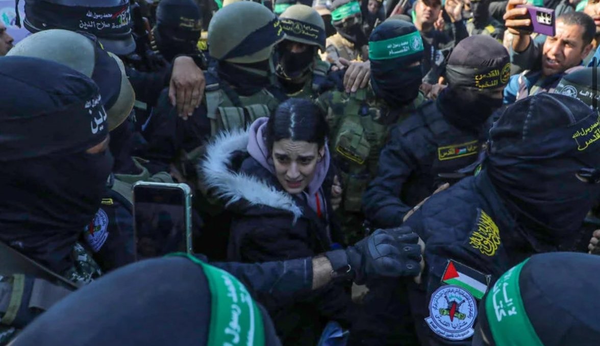 Oito reféns foram entregues pelo Hamas