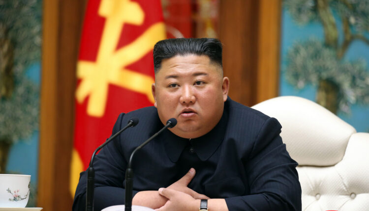 Kim Jong-un dá ‘raspanete’ público a altos funcionários do partido por “bebedeira colectiva”