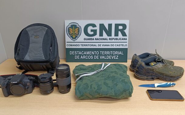 Preventiva para suspeito de roubar sob ameaça de arma branca em Ponte da Barca