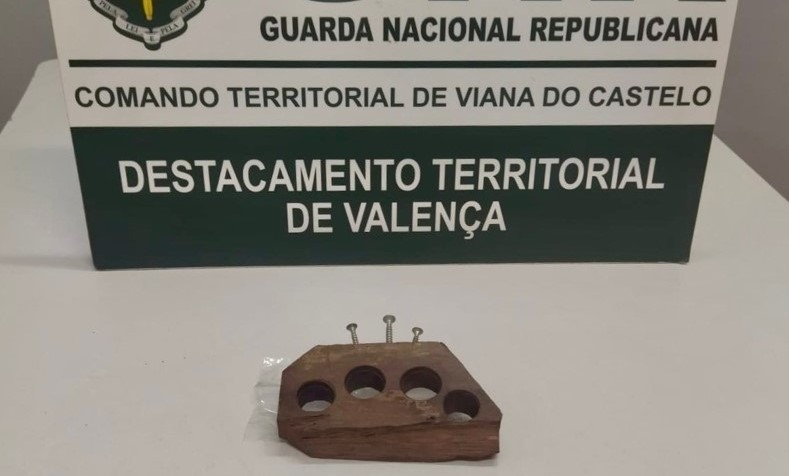 Homem detido por posse de arma proibida em Cerveira