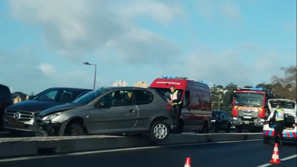 Quase 11 mil acidentes e 34 mortos nas estradas em Janeiro. Braga registou 4 vítimas mortais