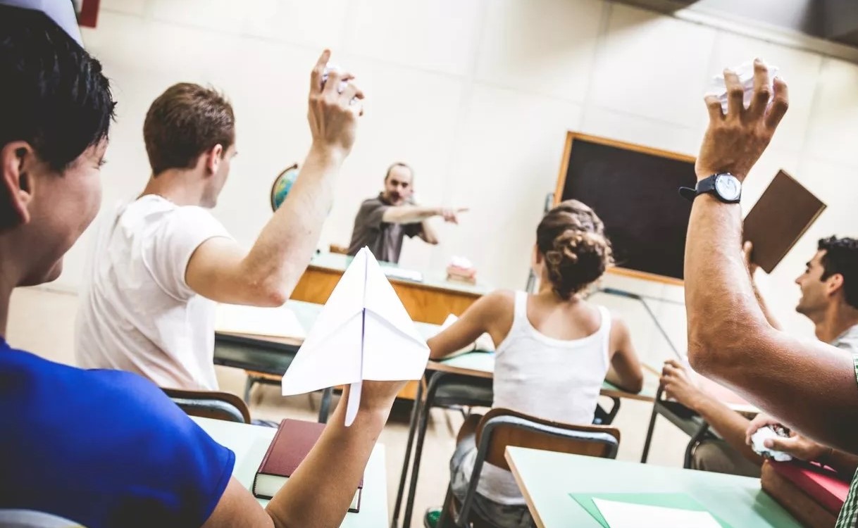 Quase 60% dos professores admitem que já sofreram bullying nas escolas
