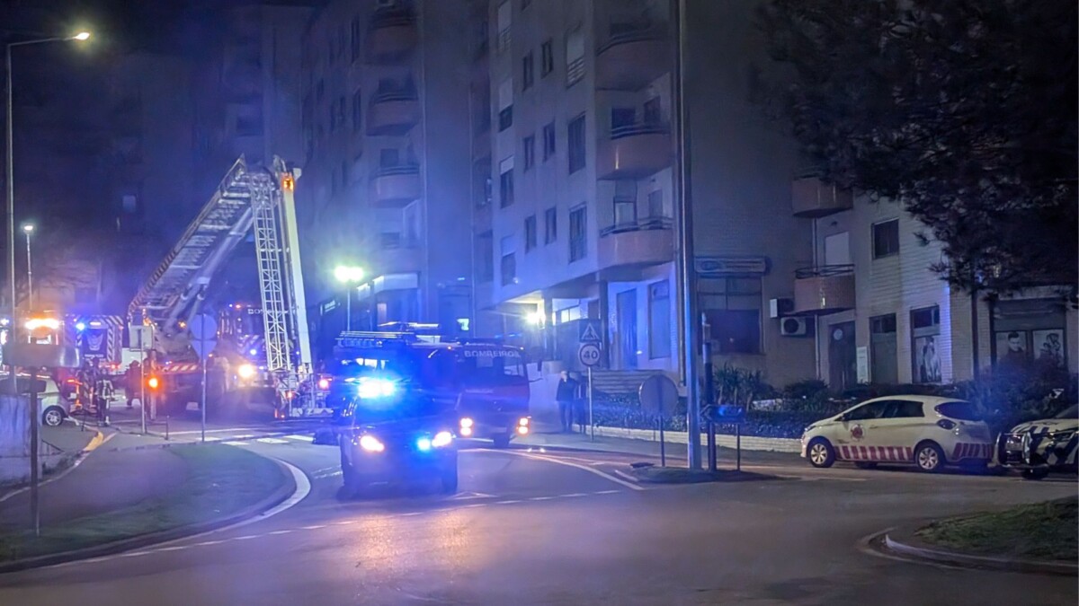 Famalicão. Família desalojada depois de incêndio em cozinha