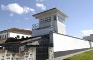 Reclusos da cadeia de Braga queixam-se da violação do direito a visitas íntimas