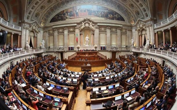 PSD quer alerta automático sobre quem consulta o património dos políticos