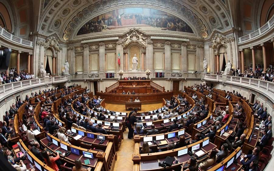 PSD quer alerta automático sobre quem consulta o património dos políticos