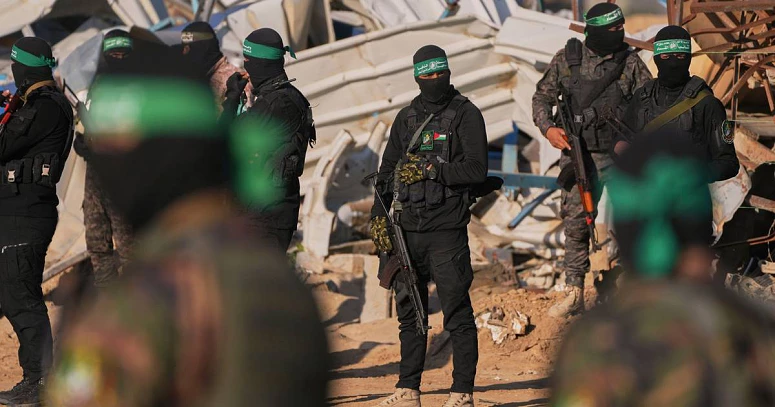 Após libertar três reféns, Hamas avisa que “cessar-fogo em Gaza está em perigo” e “pode colapsar”