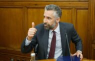 Pedro Nuno acusa Montenegro de atirar país para eleições para fugir a explicações