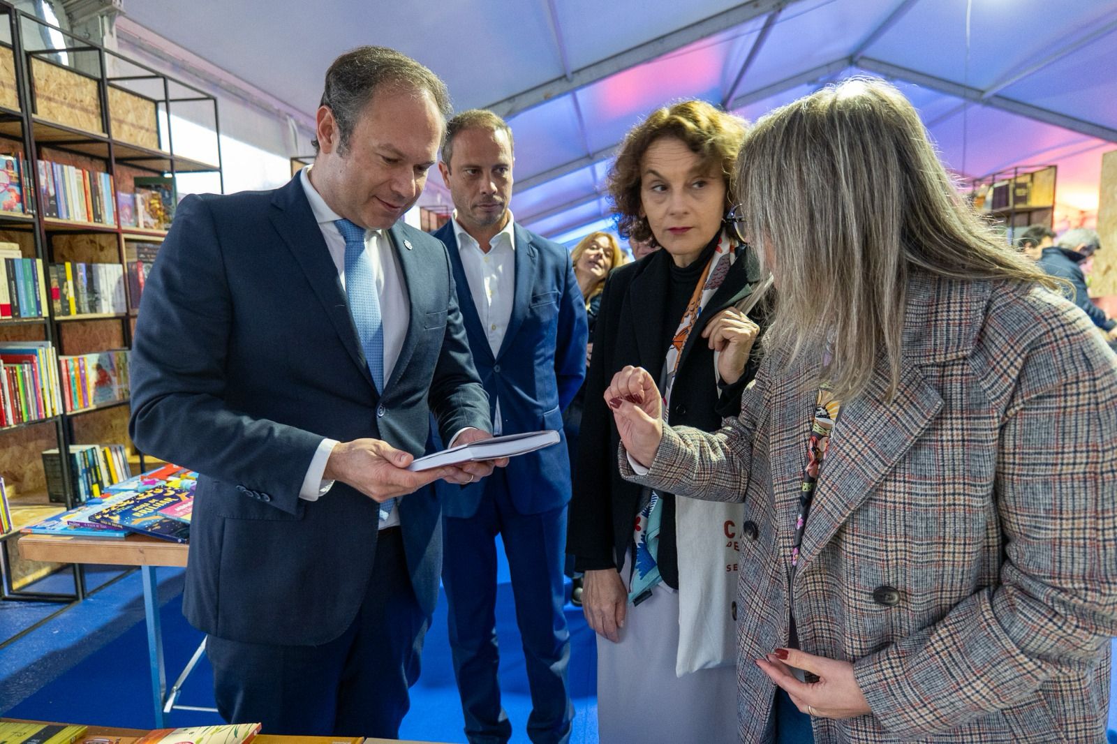 Catraia de Livros já ‘navega’ em Esposende