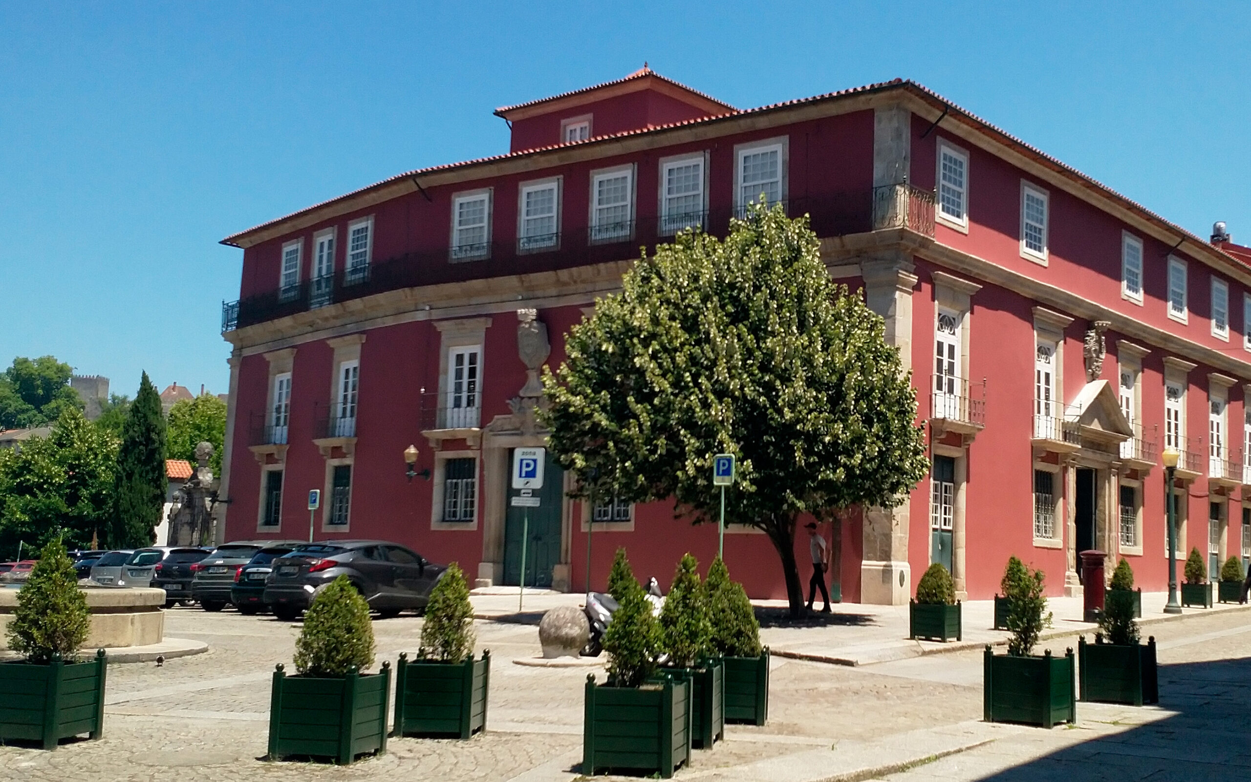 Irlandês detido pela PJ por homicídio presente ao Tribunal de Guimarães esta quinta-feira