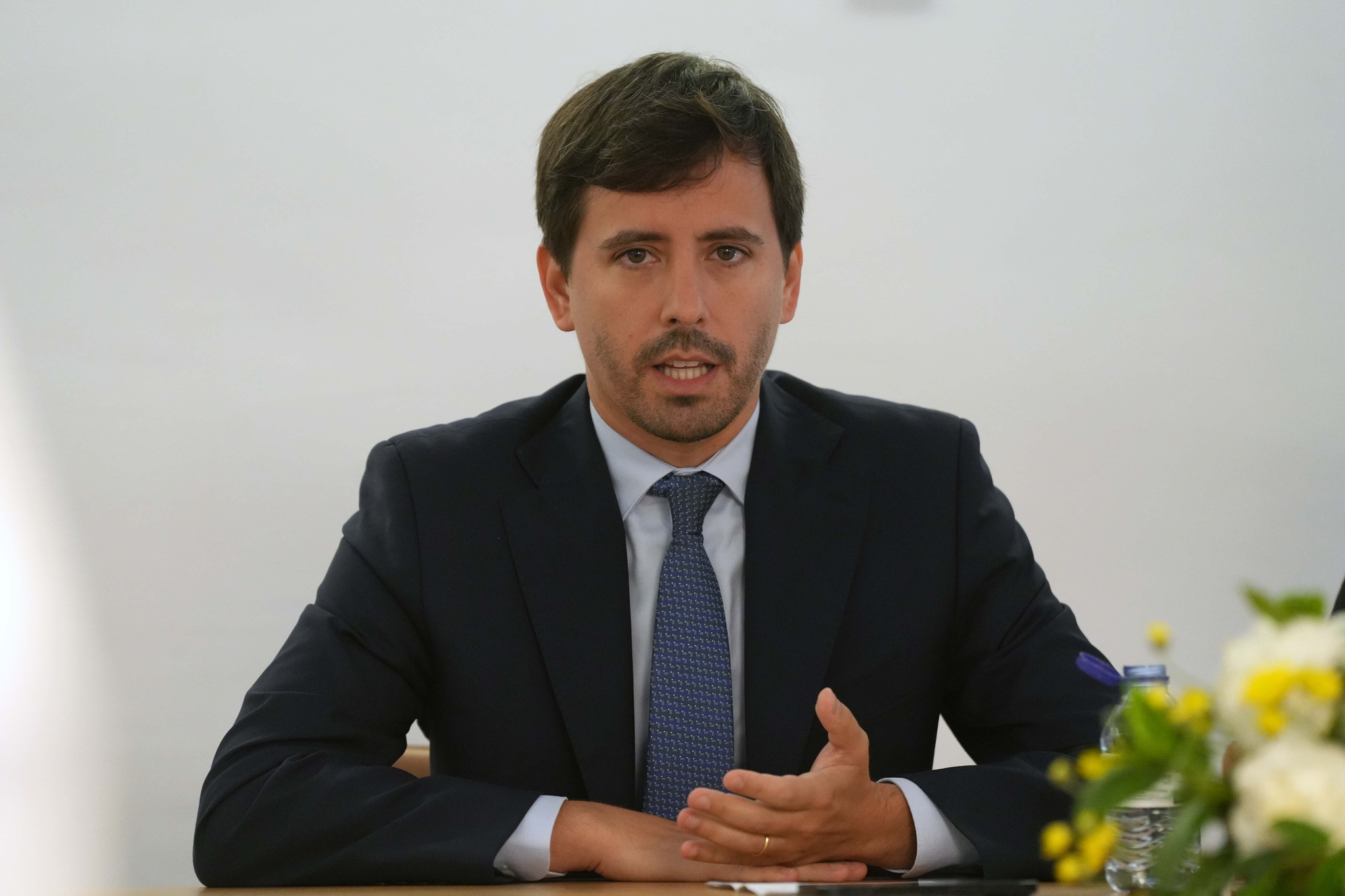 Empresa do pai de candidato do PSD a Braga foi cliente de Montenegro. João Rodrigues já respondeu