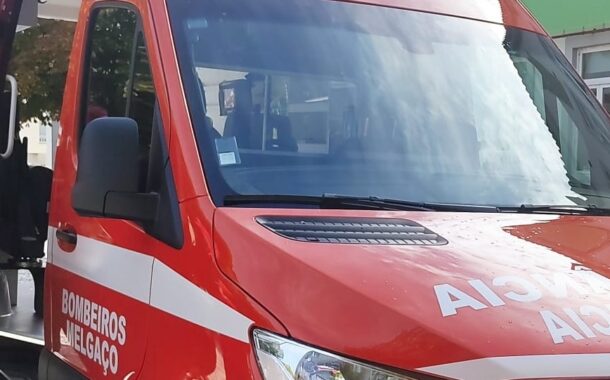 Colisão entre ligeiro e mota faz um ferido em Melgaço