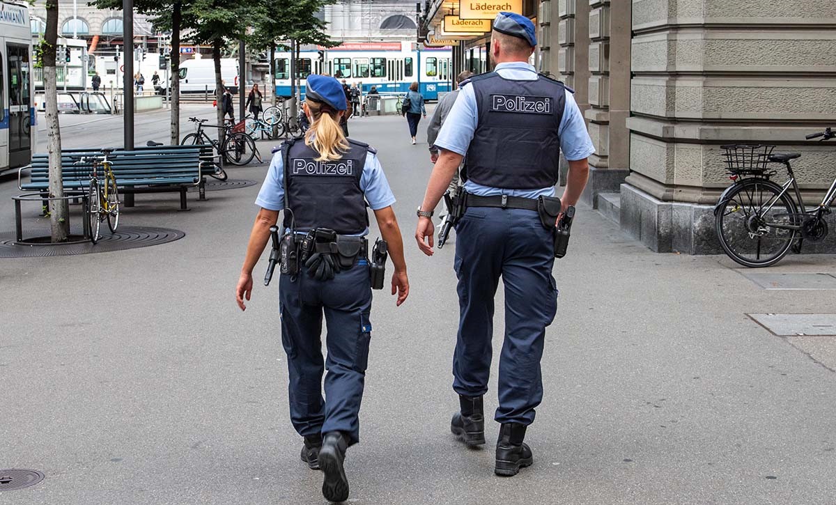 Polícia suíça soluciona sequestro milionário de cães na Suíça