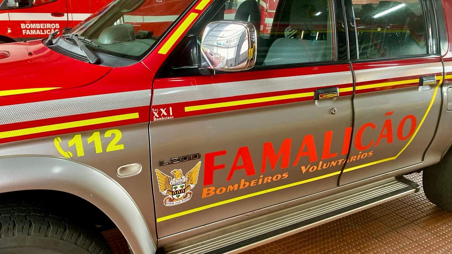 Famalicão. Um morto e dois feridos em colisão de dois carros