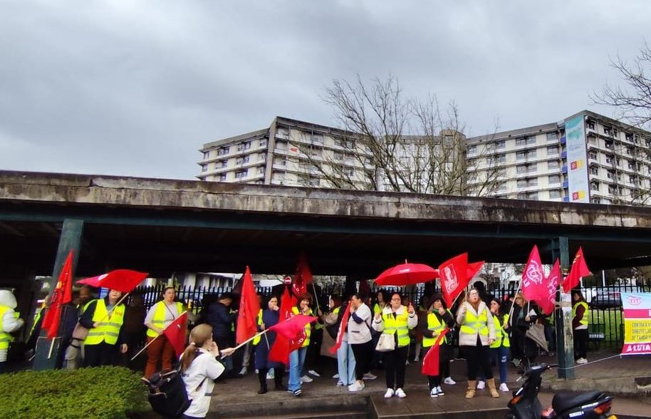 Trabalhadores da limpeza do Hospital de Guimarães em greve