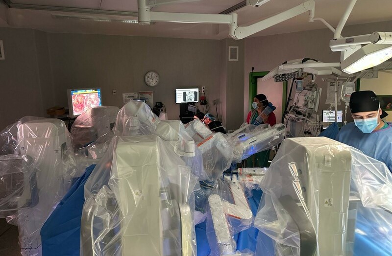 Robot já opera ao cancro e à próstata no Hospital de Guimarães
